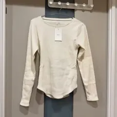 Ungrid トップス　長袖　Tシャツ　バッグオープン