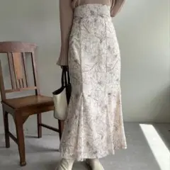 one after another NICE CLAUP 線画花柄ロングスカート