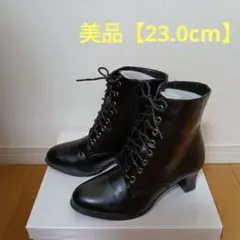 【美品】 黒 レースアップブーツ 中ヒール