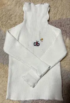 ホワイトリブ編みセーター