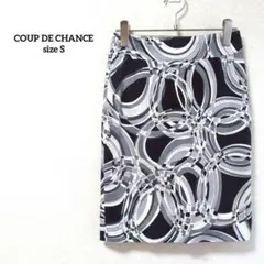 クードシャンス タイトスカート 黒 白 グレー 幾何学模様 スリット t4334