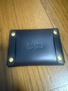 IL BISONTE ブラックレザー名刺入れのサムネイル