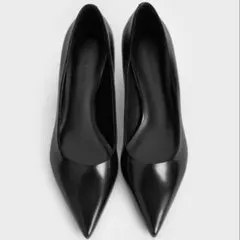 CHARLES & KEITH ブラックポインテッドトゥパンプス
