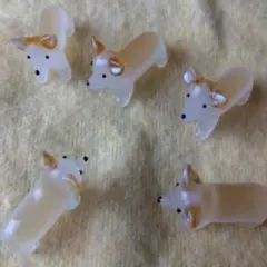 小さなガラスの犬5匹(個)