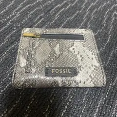 FOSSIL ヘビガラ　コンパクト財布