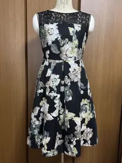 グレースコンチネンタル　花柄 レース刺繍 ワンピース