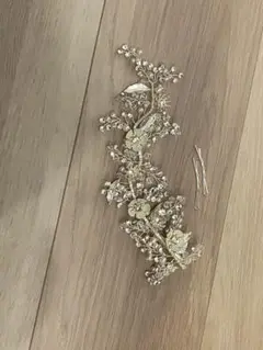 ウェディング ヘッドドレス 花とクリスタル