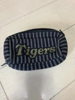 Item thumbnail for item 63b37036-1cbd-40ce-8523-4a0533733e61