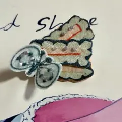 ✴︎ハンドメイド ミナペルホネン『ビスケットとちょうちょのブローチ a』✴︎