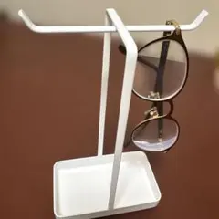 ニトリ　メガネスタンド　眼鏡置きのサムネイル