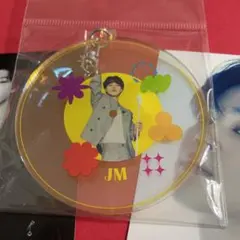 BTS JIMIN ジミン ホログラムアクリルキーホルダー&おまけのフォト付き
