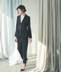 ウエストタック3つボタンジャケット&パンツの2点セットアップスーツ