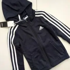 【新品】アディダス　パーカー　120cm