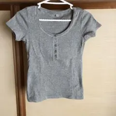 グレー 半袖 Tシャツ Sサイズ ボタン付き