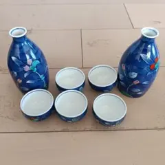 青色花柄 陶器 お猪口と徳利セット
