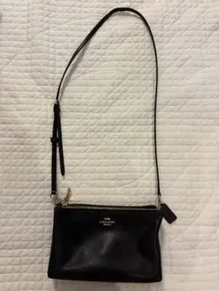 COACH ブラック レザー ショルダーバッグ