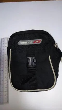 Reebok ボディバッグ・ウエストポーチ 黒