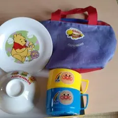アンパンマンの茶碗とアンパンマンバック　プラコップ　2