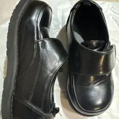 フォーマルシューズ　ブラック　ピアノ演奏会、発表会、入園式　キッズ　18センチ