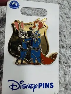 ディズニーストア ジュディホップス ニックワイルド ピンバッジ 卒業 ズートピア