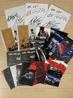 小林可夢偉　2011ドライバーズカード・額装付A4判写真・キャップ・リストバンド 小林可夢偉 2011ドライバーズカード・額装付A4判写真・キャップ