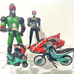 仮面ライダーブラック ソフビ アクロバッターバトルホッパー消しゴム