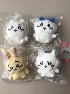 ちいかわ　お座りぬいぐるみ4種のサムネイル