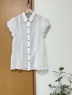 シアーホワイトドット柄半袖シャツ