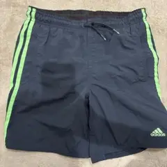 adidas 半ズボン ネイビー/グリーン 150