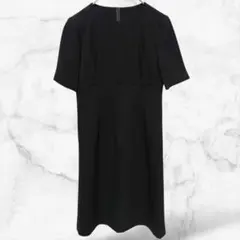 半袖フォーマルワンピース スカート 冠婚葬祭 黒 シンプル Uネック Aライン