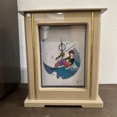 昭和レトロ　月に座る女性のイラスト置時計