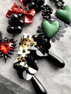 【現品のみ】オリジナル　ブラックカラー　チャーム