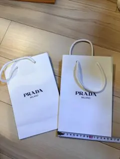 PRADA ホワイトショップ袋 2点セット