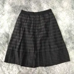 美品✨【UNTITLED】黒 ボーダー フレアスカート ひざ丈 (S) ワールド