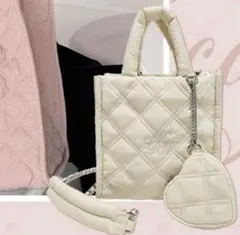 ミシェルマカロン ノベルティ キルティングショルダートートバッグ アイボリー