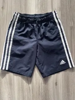 adidas ネイビー 半ズボン 120サイズ　ハーフパンツ