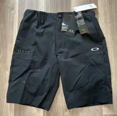 【新品】OAKLEY ゴルフハーフパンツ　ブラック L