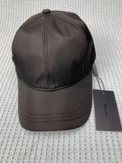PRADA ブラック ベースボールキャップQ