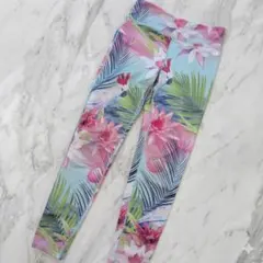 ROXY ヨガパンツ ボタニカル柄 レギンス S size - メルカリ