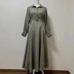 グリーンレーベルリラクシング　ロングワンピース　春　長袖　カーキ　大人　上品