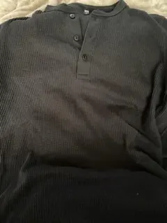 UNIQLワッフルヘンリーネックTシャツ