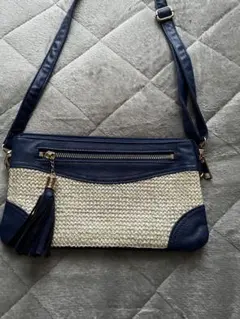 Item thumbnail for item d55e9474-e5ef-4641-b55a-167e46a2ba8f