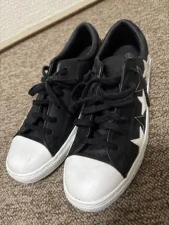 converseスニーカーのサムネイル