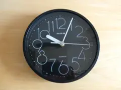 ポストモダンデザイン 昭和レトロテイストの掛け時計 クロック