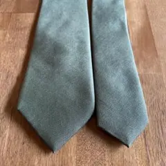 【未使用】バナナリパブリック　ネクタイ　グリーン色