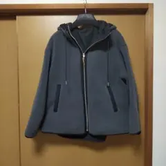 グレディブリリアンのボアショートコート