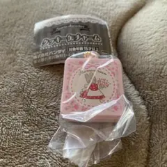サンリオ クッキー缶チャーム マロンクリーム