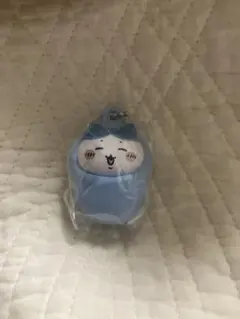 ちいかわ ハチワレ おくるみマスコットチャーム