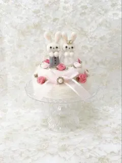 【受注製作】新郎新婦うさぎさんのウェルカムドール〈ウェディングケーキ ver〉