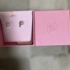 スワロフスキーピアス　格安にて♡